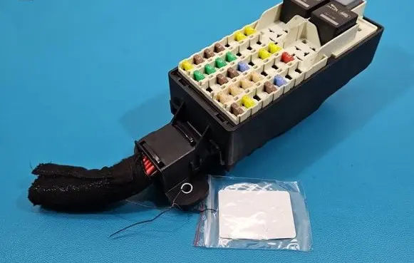 Jaguar XE Fuse box set GX7314A067EA IMPRK1545995