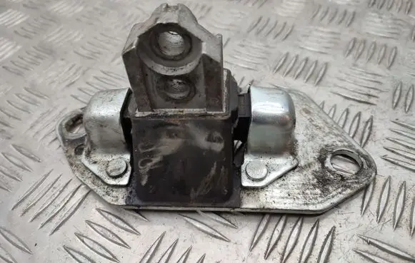 Volvo XC70 Gearbox mount