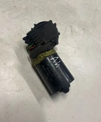 Audi A4 S4 B5 8D Wiper motor 0390241117 8D1955113