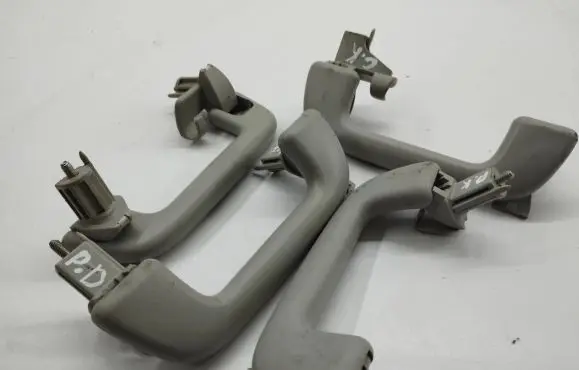 Toyota Corolla Verso AR10 A set of handles for the ceiling 