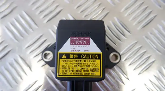 Lexus RX 330 - 350 - 400H Acceleration sensor 8918360020