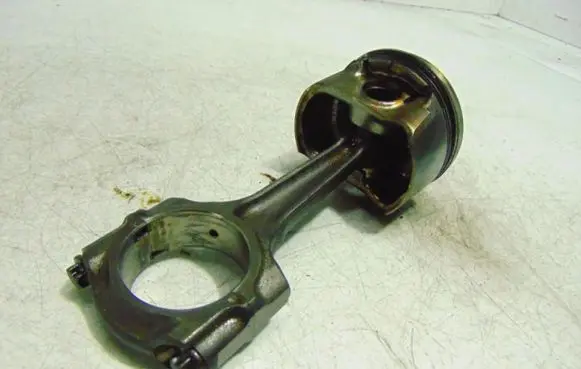 Peugeot 307 Piston 