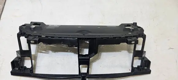 Peugeot 3008 III Front bumper mounting bracket 9843740080