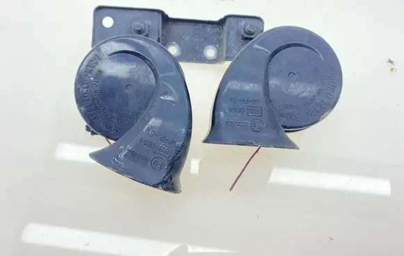 Subaru Legacy Horn signal 86012AG030 86012AG020
