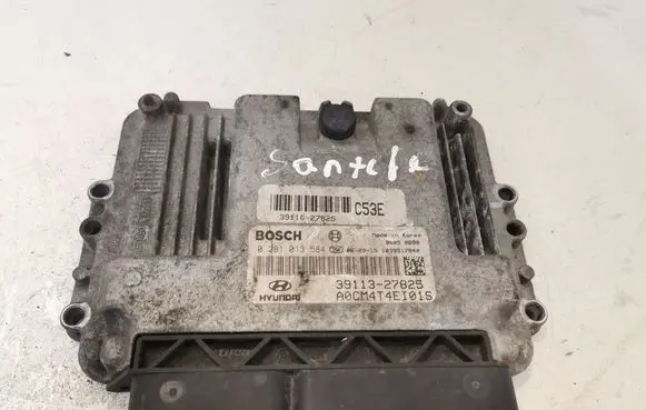 Hyundai Santa Fe Engine control unit/module 3911627825 0281013584 A0CM4T4EI01S