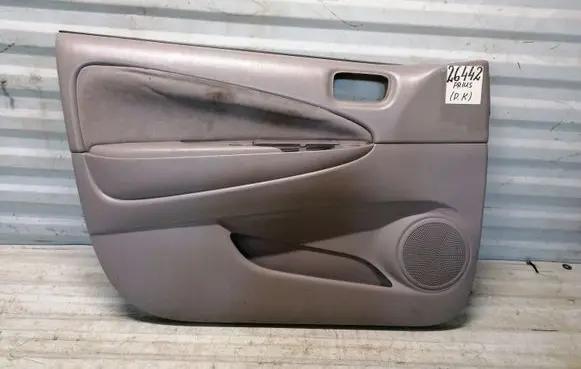 Toyota Prius (XW10) Front door card panel trim