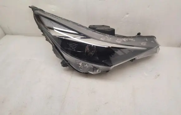 Hyundai Elantra VII Headlight/headlamp