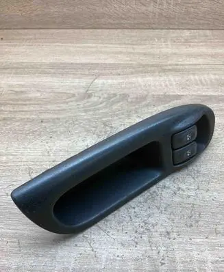 Renault Scenic I Electric window control switch 7700431172 USED