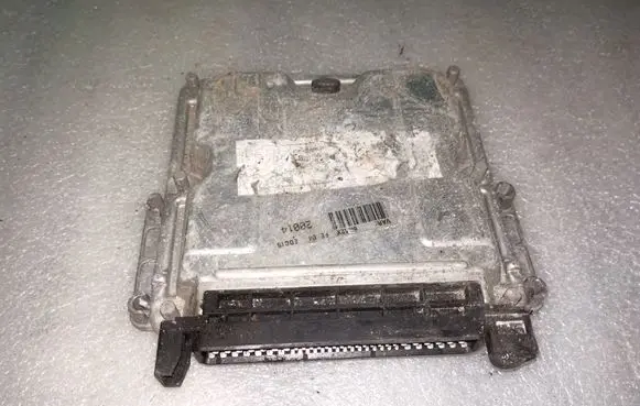 Citroen Xsara Picasso Engine control unit/module 0281010137 9635158480