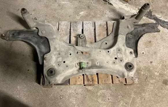 Renault Megane III Front subframe 