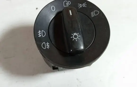 Volkswagen PASSAT B6 Light switch 1K0941431N