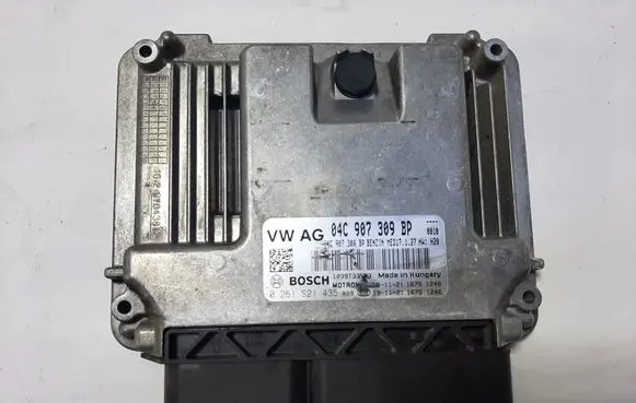 Volkswagen Golf VII Engine control unit/module 04C907309BP
