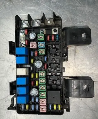 Hyundai Sonata Fuse module 919503K500 00782582 0611021624