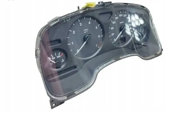 Speedometer (instrument cluster)