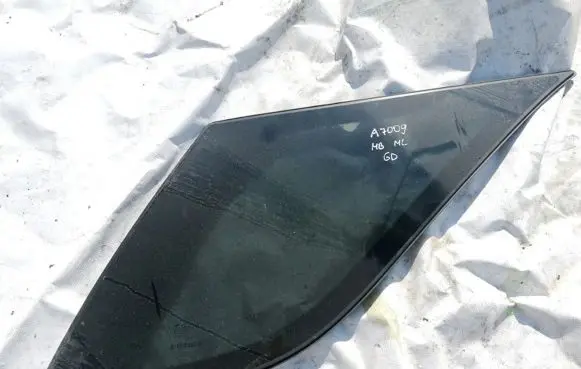 Mercedes-Benz ML W164 Rear side window