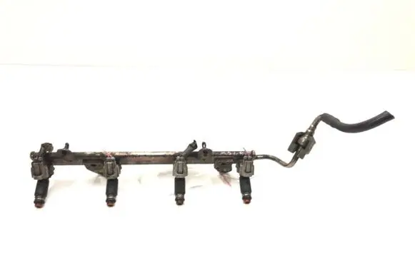 Nissan Altima Fuel main line pipe 