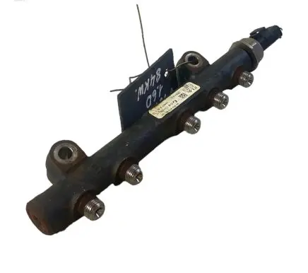 Volvo V40 Fuel main line pipe 9685297580 121571673 28497Z01