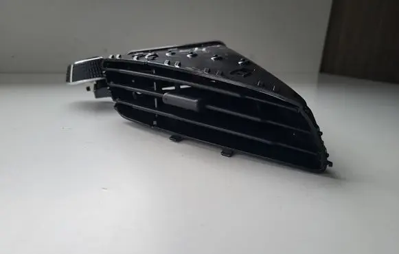 Ford Kuga II Dashboard side air vent grill/cover trim