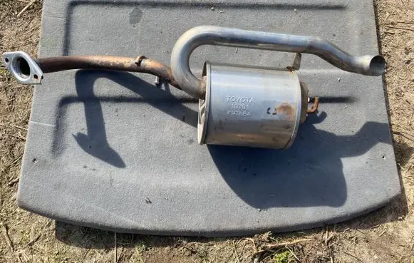 Toyota Yaris Rear muffler/silencer tail pipe 10Y01