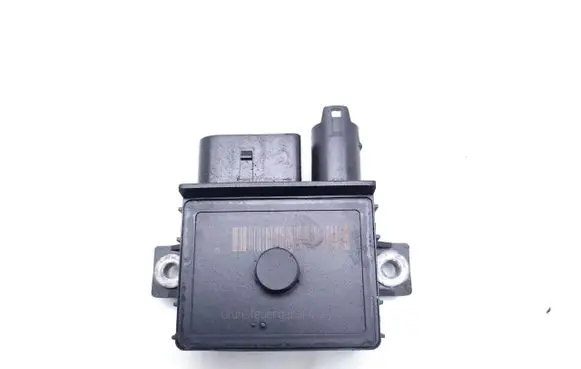 BMW 3 E90 E91 Glow plug pre-heat relay 8591723 859172301 E2110022351