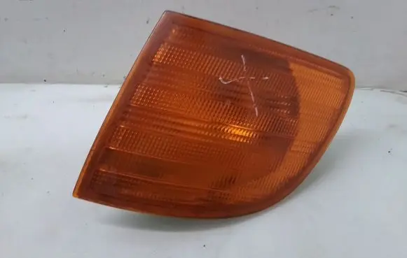 Mercedes-Benz Vito Viano W638 Front indicator light