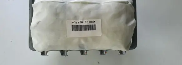 Mitsubishi Outlander Passenger airbag