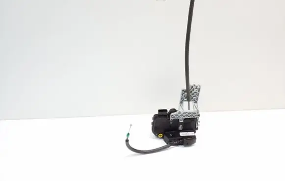 KIA Sportage Front door lock 814103U000