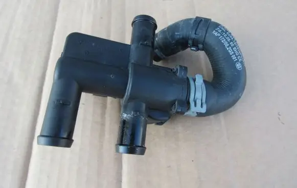 Mercedes-Benz SL R230 Coolant heater control valve A2308300084