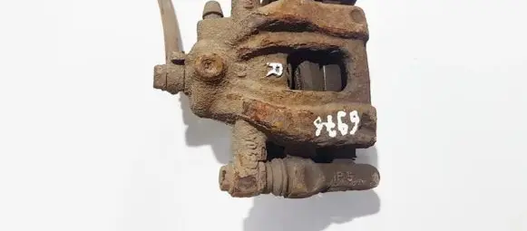 Honda CR-V Rear brake caliper