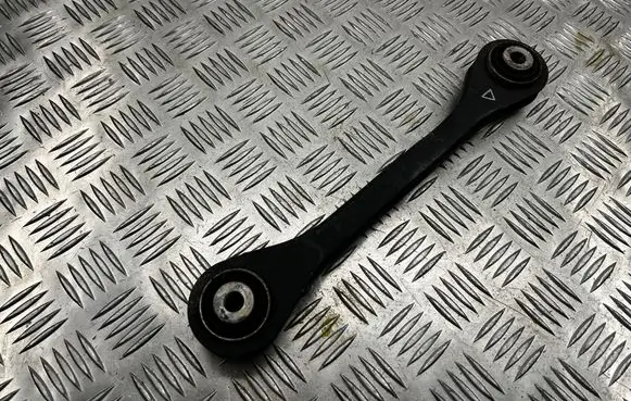 Rear control arm