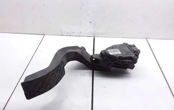 Audi A4 S4 B5 8D Accelerator throttle pedal 6PV00777007 8D1721523