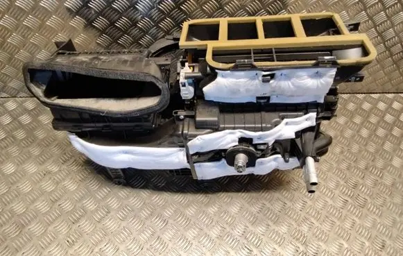 KIA Xceed Interior heater climate box assembly DH300CDPAA