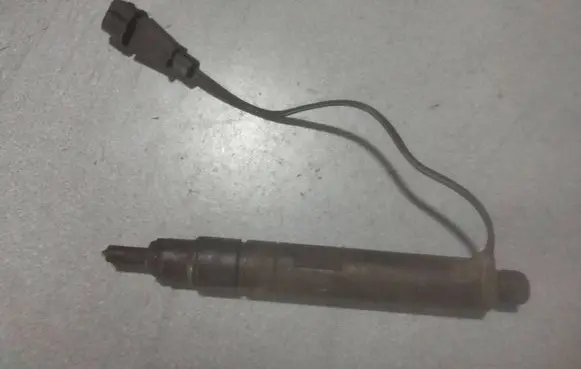 Audi A4 S4 B5 8D Fuel injector 028130201J