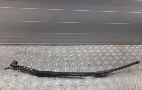 Chevrolet Corvette Front wiper blade arm