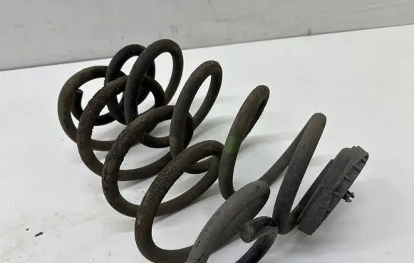 Mercedes-Benz EQA Rear coil spring 