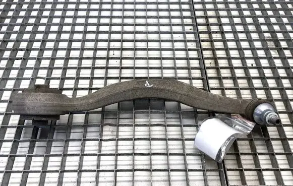 Mercedes-Benz C W205 Front control arm 21302