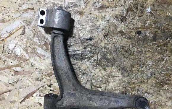 Opel Vectra C Front lower control arm/wishbone
