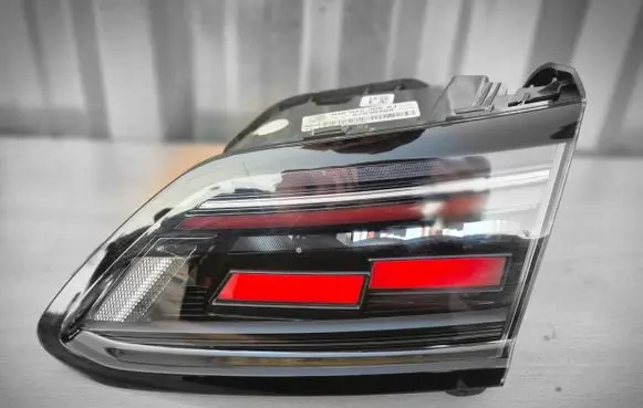 Volkswagen Arteon Rear/tail lights 3G8945308AJ 82090208