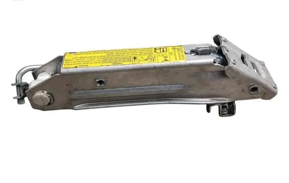 Audi A6 S6 C6 4F Lift Jack 8L0011031A