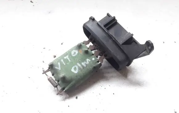 Mercedes-Benz Vito Viano W638 Heater blower fan relay 