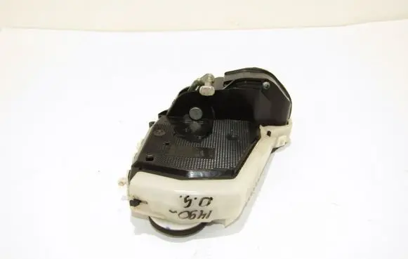 Subaru XV Rear door lock