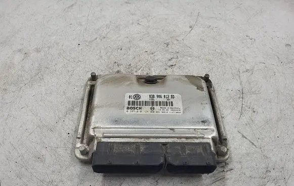 Volkswagen Bora Engine control unit/module 038906012B