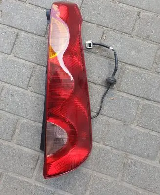 Nissan Note (E11) Rear/tail lights 265509U000