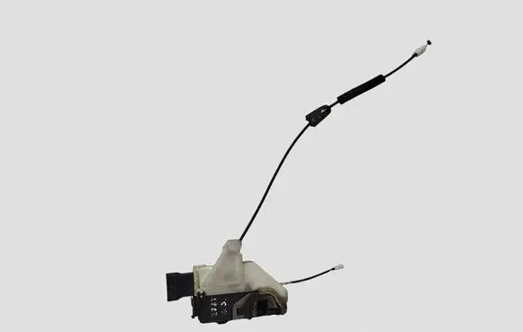 Peugeot 508 Front door lock 851917