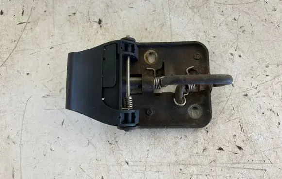 Skoda Rapid (NH) Engine bonnet/hood lock/latch loop/hook 5JA823186C