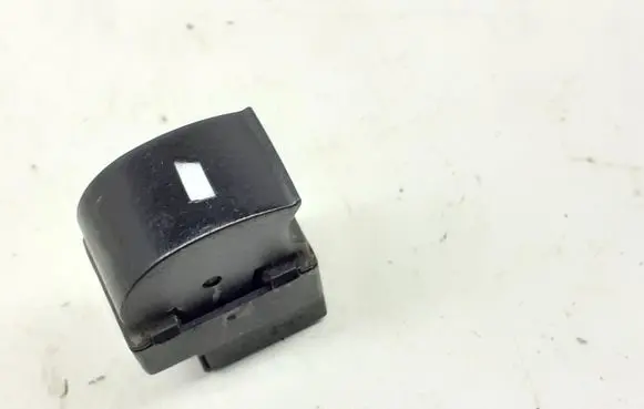 Volkswagen PASSAT B5.5 Electric window control switch