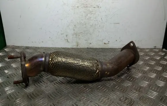 KIA Sorento Muffler pipe connector clamp 