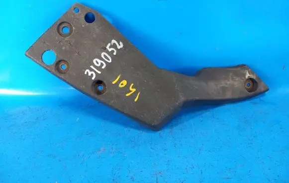 Toyota Prius (XW30) Rear/tail light trim molding 7608747020