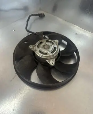 Volvo V70 Electric radiator cooling fan