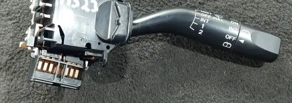 Mazda 323 F Wiper control stalk 17B122